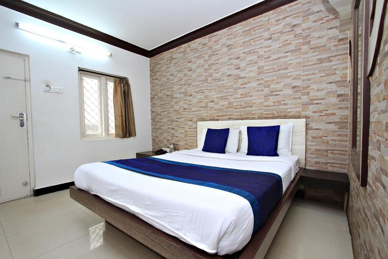 Hotel Pratham International Ooty Eksteriør billede