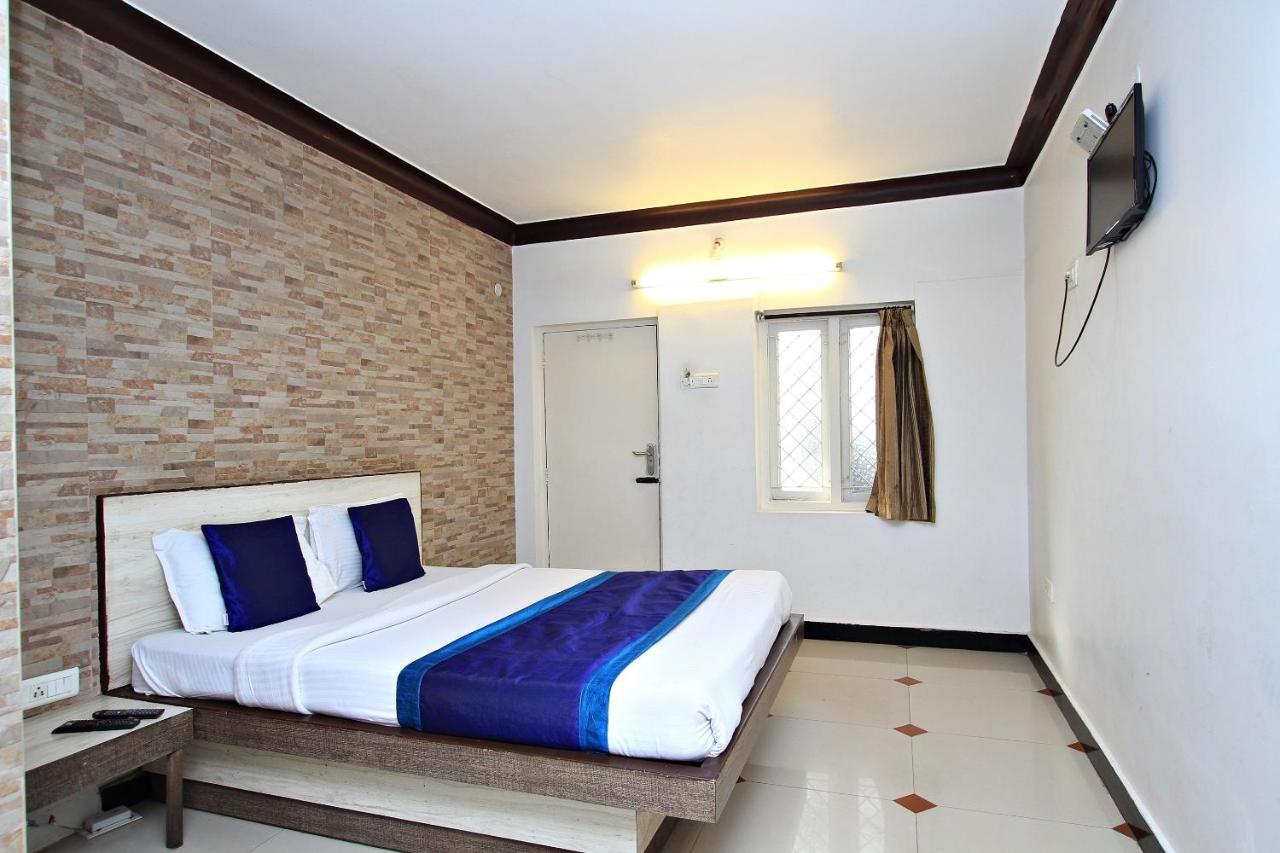 Hotel Pratham International Ooty Eksteriør billede